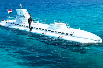 Tàu ngầm du lịch của Sindbad Submarines. (Ảnh: Sindbad Submarines)