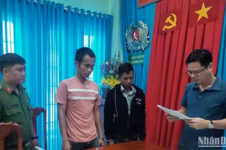 Hai đối tượng Tùng và Thực bị bắt tại thành phố Biên Hòa, tỉnh Đồng Nai.