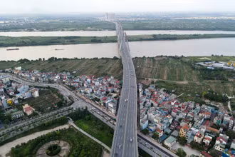 Trục giao thông Võ Chí Công - Cầu Nhật Tân - Võ Nguyên Giáp kết nối khu vực trung tâm Hà Nội với sân bay quốc tế Nội Bài. Ảnh: Duy Linh.