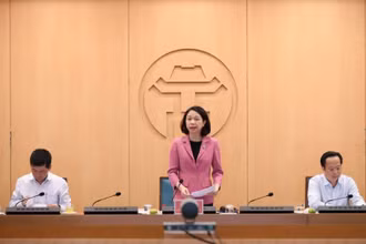 Phó Chủ tịch Ủy ban nhân dân thành phố Hà Nội Vũ Thu Hà, Trưởng Ban Chỉ đạo các kỳ thi tuyển sinh thành phố Hà Nội năm 2024 chủ trì hội nghị.