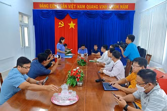 Cơ quan tố tụng thành phố Cà Mau tổ chức buổi xin lỗi và cải chính công khai đối với công dân vào sáng 24/11.
