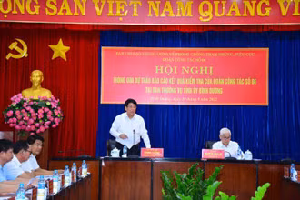 Đại tướng Lương Cường phát biểu ý kiến kết luận tại hội nghị.