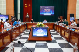 Quang cảnh buổi họp báo.