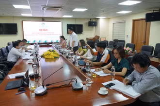 Quang cảnh buổi làm việc của Đoàn giám sát Ban Kiểm tra Hội Nhà báo Việt Nam với Hội nhà báo tỉnh Quảng Ninh.