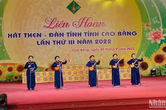 Hát Then, đàn Tính có vị trí quan trọng trong kho tàng dân ca, dân vũ của tỉnh Cao Bằng.