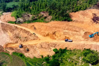 Các đơn vị thi công đang tổ chức 11 mũi thi công tuyến đường bộ cao tốc Đồng Đăng-Trà Lĩnh.