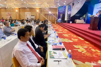 Toàn cảnh Hội nghị xúc tiến, quảng bá du lịch đồng bằng sông Cửu Long và Kiên Giang tại Hà Nội.