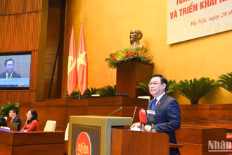 Chủ tịch Quốc hội Vương Đình Huệ phát biểu chỉ đạo Hội nghị. (Ảnh: DUY LINH)