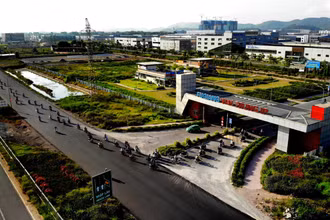 Bất động sản công nghiệp thu hút nhiều nhà đầu tư từ các doanh nghiệp trong và ngoài nước. (Ảnh: LÊ DANH LAM)