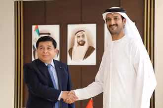 Phó Thủ tướng Nguyễn Chí Dũng tiếp Bộ trưởng Kinh tế UAE Abdulla Bin Touq Al Marri. (Ảnh: Nguyễn Trường/TTXVN)