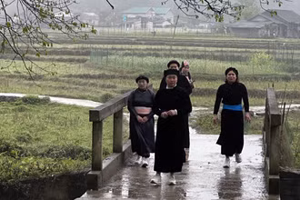 Cầu bê-tông tránh lũ tại thôn Bản Thăng, xã Tùng Vài, huyện Quản Bạ (Hà Giang). 