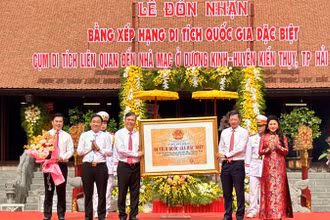 Huyện Kiến Thụy đón nhận Bằng xếp hạng Di tích quốc gia đặc biệt Cụm di tích liên quan đến nhà Mạc tại Dương Kinh.