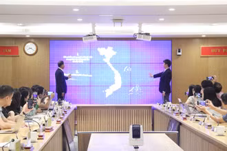 Phát động Giải thưởng “Sản phẩm công nghệ số Make in Vietnam” 2024. Ảnh: Bộ Thông tin và Truyền thông.