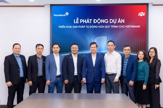 Đại diện VietinBank và FPT tham dự Lễ phát động dự án “Tự động hóa quy trình”.