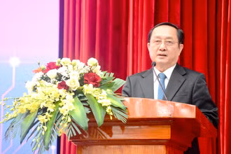 Bộ trưởng Khoa học và Công nghệ Huỳnh Thành Đạt phát biểu tại Hội thảo.