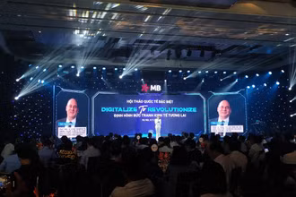 Hội thảo quốc tế "Digitalize to Revolutionize - Định hình nền kinh tế số tương lai"