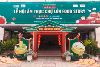 Cổng chào giới thiệu Lễ hội hội ẩm thực Chợ Lớn Food Story lần thứ nhất năm 2023 