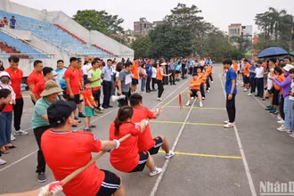 Cán bộ, giáo viên, nhân viên ngành giáo dục Thủ đô tham gia giải thể thao 
