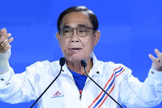 Ông Prayut Chan-o-cha phát biểu tại cuộc họp của đảng UTN. (Ảnh: Thairath)