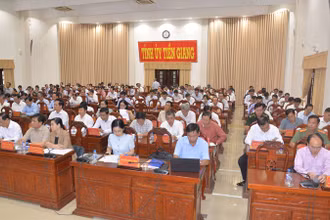 Các đại biểu tham dự hội nghị trực tiếp tại điểm cầu Tỉnh ủy Tiền Giang.