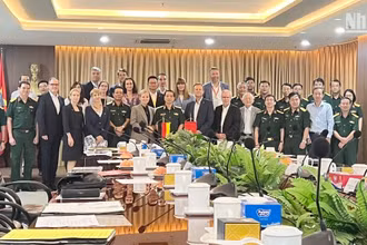 Các đại biểu tham dự chương trình. (Ảnh: Trí Văn)