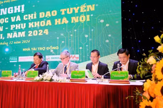 Các chủ tọa hội nghị