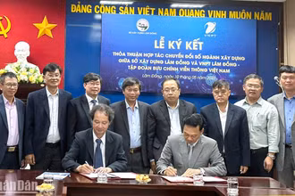 Quang cảnh lễ ký kết thỏa thuận hợp tác.