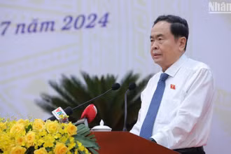 Chủ tịch Quốc Hội Trần Thanh Mẫn phát biểu tại phiên mạc kỳ họp thứ 15, Hội đồng nhân dân tỉnh Bình Phước khóa 10, nhiệm kỳ 2021-2026.