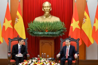 Tổng Bí thư Tô Lâm tiếp Thủ tướng Tây Ban Nha Pedro Sanchez. Ảnh: ĐĂNG KHOA.