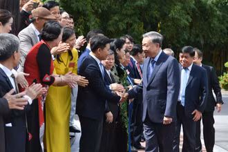 Chủ tịch nước Tô Lâm và đoàn đại biểu Hiệp hội Doanh nghiệp nhỏ và vừa Việt Nam.
