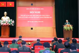 Chủ tịch nước Nguyễn Xuân Phúc phát biểu chỉ đạo.