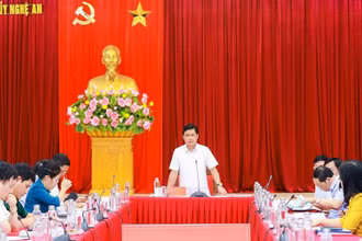 Các đại biểu đã thống nhất phương án nhập toàn bộ thị xã Cửa Lò và 6 xã của huyện Nghi Lộc vào thành phố Vinh.