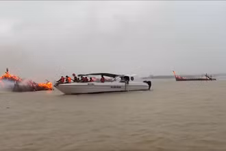 Hiện trường vụ ca-nô cháy tại khu vực bến Cửa Đại.