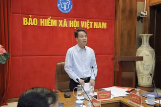 Tổng Giám đốc Nguyễn Thế Mạnh cho biết, việc triển khai nhanh chóng, hiệu quả, kịp thời gói hỗ trợ cho thấy vai trò chủ động, tinh thần trách nhiệm, sự nỗ lực, quyết liệt trong công tác bảo đảm quyền lợi của người tham gia bảo hiểm thất nghiệp của ngành bảo hiểm xã hội Việt Nam.
