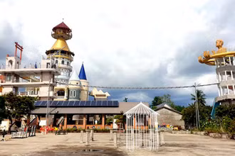 Toàn cảnh khu ăn uống giải trí ở thị trấn An Lạc Thôn, huyện Kế sách, tỉnh Sóc Trăng.