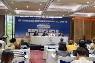 Toàn cảnh họp báo giải marathon tại Hà Nội