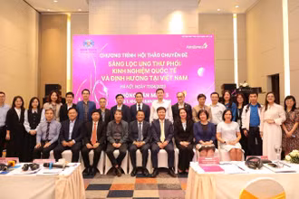 Các đại biểu trong nước và nước ngoài tham dự Hội thảo chuyên đề “Sàng lọc ung thư phổi: Kinh nghiệm quốc tế và định hướng tại Việt Nam”.