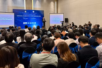 Quang cảnh hội nghị khoa học y tế 2024.