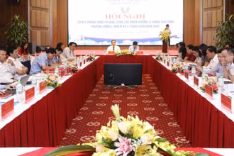 Các đại biểu cụm 7 tỉnh miền núi biên giới phía bắc tham gia hội nghị sơ kết 6 tháng đầu năm 2022.