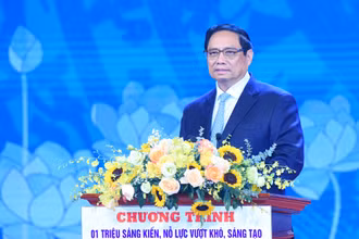 [Ảnh] Thủ tướng Phạm Minh Chính dự Lễ tôn vinh “Sáng kiến vượt khó, sáng tạo, chiến thắng đại dịch”