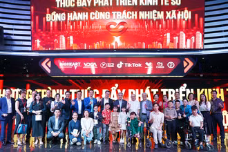 Các đại biểu tham gia sự kiện.