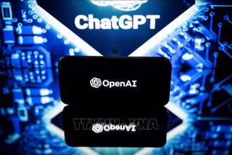 Biểu tượng của OpenAI và ChatGPT. (Ảnh tư liệu: AFP/TTXVN)