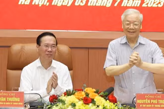 [Ảnh] Tổng Bí thư Nguyễn Phú Trọng chủ trì Hội nghị Quân ủy Trung ương lần thứ sáu