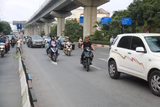 Việc thực hiện phân làn trên đường Nguyễn Trãi bước đầu đã có những chuyển biến tích cực. 