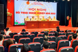 Quang cảnh hội nghị đối thoại với doanh nghiệp của Cục Thuế Hải Phòng.