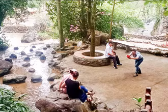 Khu bảo tồn và khai thác di tích hang Phượng Hoàng-suối Mỏ Gà.
