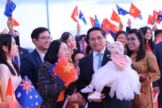 Cộng đồng người Việt Nam tại Canberra, Australia đón Thủ tướng Phạm Minh Chính và Phu nhân. 