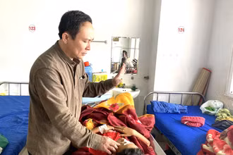Các cháu nhỏ bị thương trong vụ nổ còn lại đang được điều trị tại Bệnh viện đa khoa vùng Tây Nguyên. 