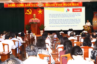 Quang cảnh hội nghị tại điểm cầu Trụ sở Tỉnh ủy Đồng Nai.