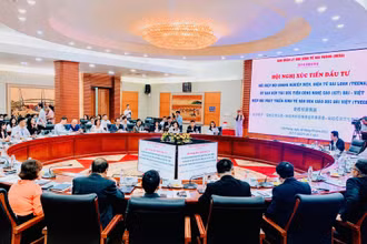 Quang cảnh gặp gỡ, xúc tiến đầu tư các doanh nghiệp thuộc Hiệp hội các nhà sản xuất thiết bị điện, điện tử Đài Loan (Trung Quốc) tại Hải Phòng.